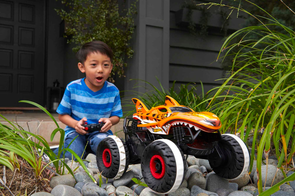 Hot Wheels Monster Trucks Unstoppable Tiger Shark RC Vehicle